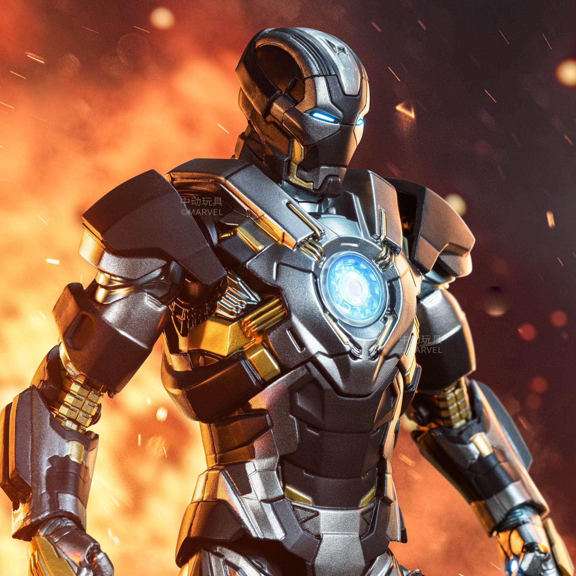 中动玩具钢铁侠MK24手办关节可动