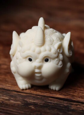 厂家直供象牙果雕刻小号胖嘟嘟摆件茶宠居家桌面装饰品手把件文玩