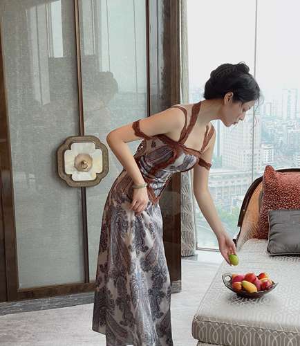 伊佳依网络服饰 YJYWLFS0115