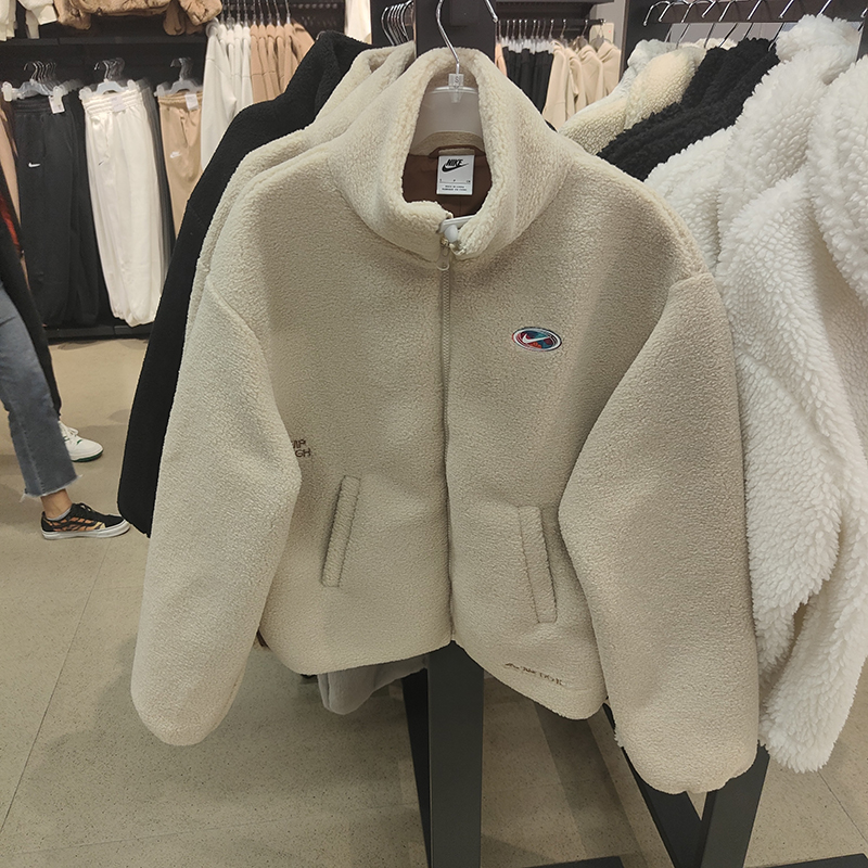 Nike/耐克女款毛绒保暖外套