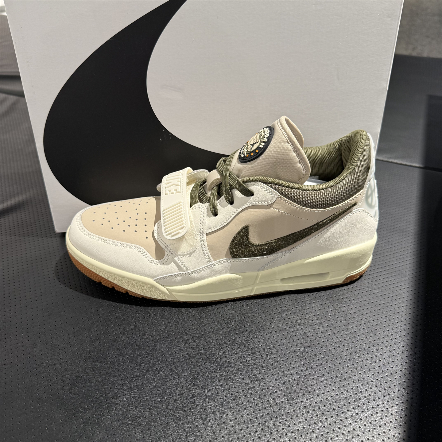 耐克男子AJ312篮球运动鞋