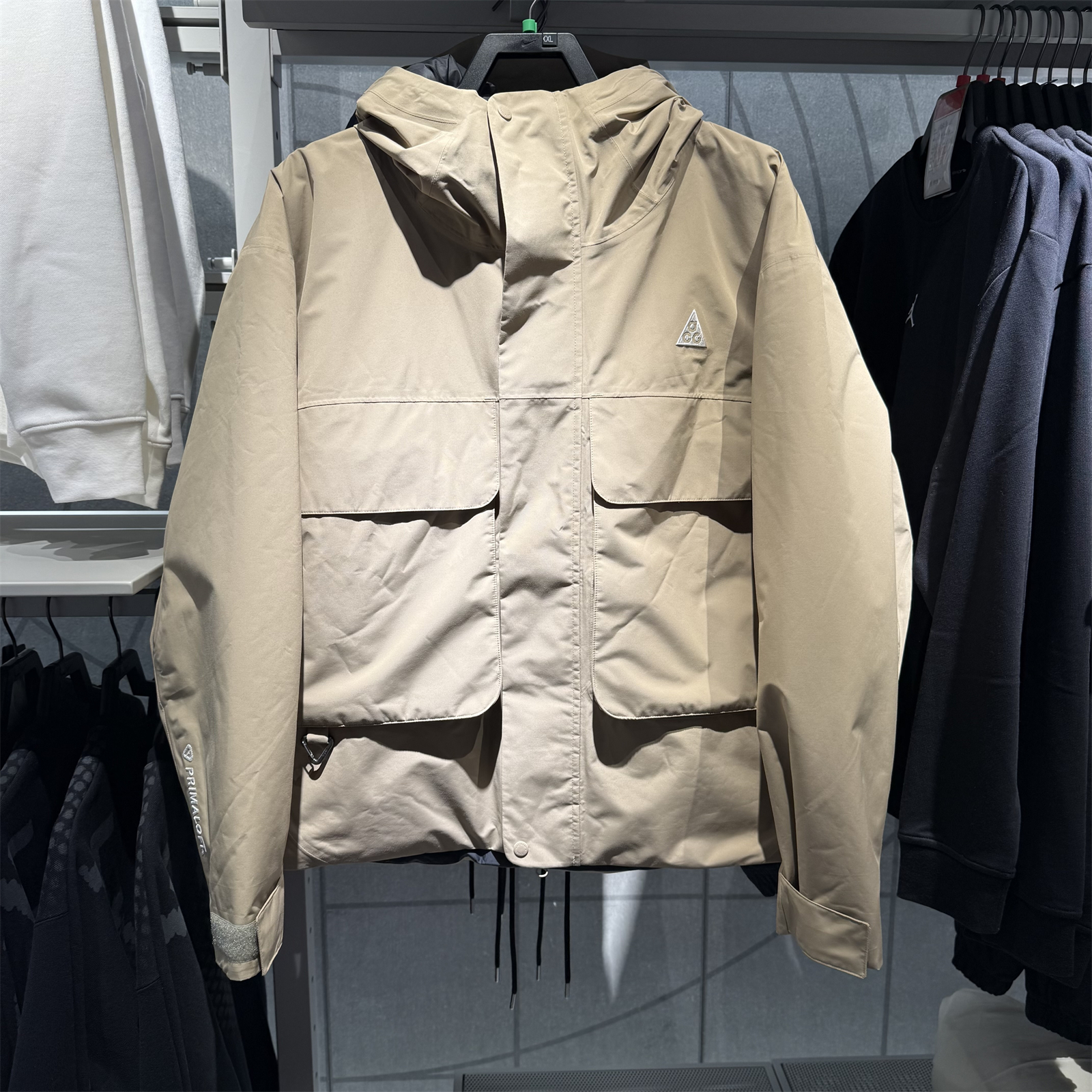 耐克男防风冲锋衣外套