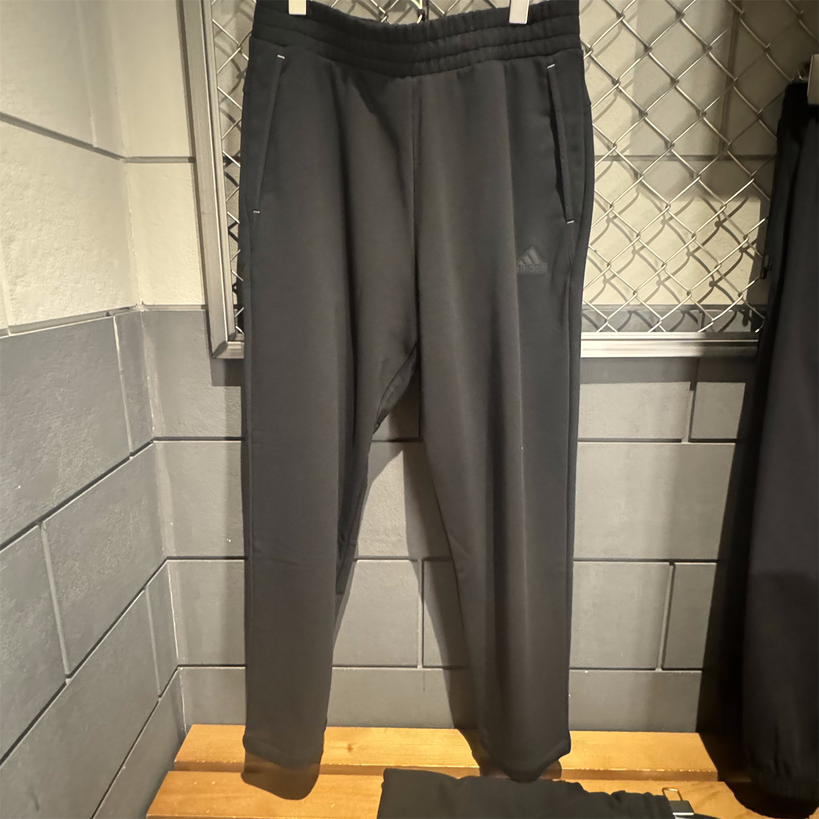 阿迪达斯男秋冬运动长裤直筒裤