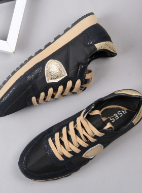 春季全黑潮男鞋2024新款韩版百搭运动休闲鞋个性复古日常原宿板鞋