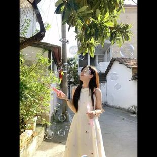 温柔收腰显瘦仙女连衣裙 甜美气质夏季 蝴蝶结新款 无袖 碎花长裙法式