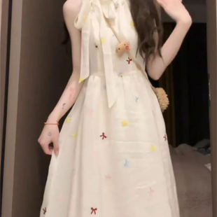 显瘦温柔仙女长裙 法式 甜美气质蝴蝶结收腰碎花连衣裙无袖 夏季 新款