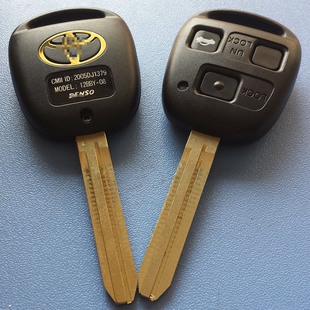 适用丰田霸道佳美酷路泽FJ大霸王普塞维斯老进口RAV4威乐钥匙外壳
