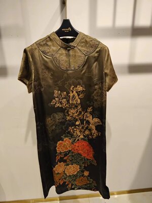 唯影WEIYING夏季新品女装丝缎连衣裙仿真丝改良旗袍花色裙子24858