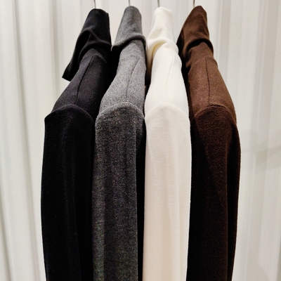 [张艾米]烟囱领正肩柔感高货面料长袖宽松打底衫