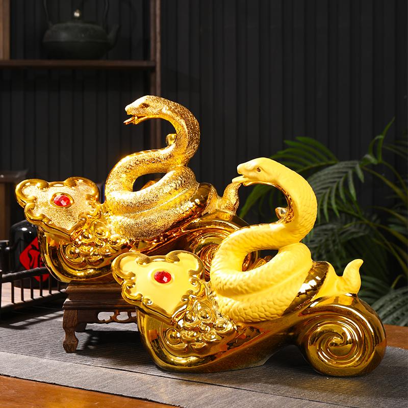 景德镇仿古镀金生肖蛇陶瓷酒瓶