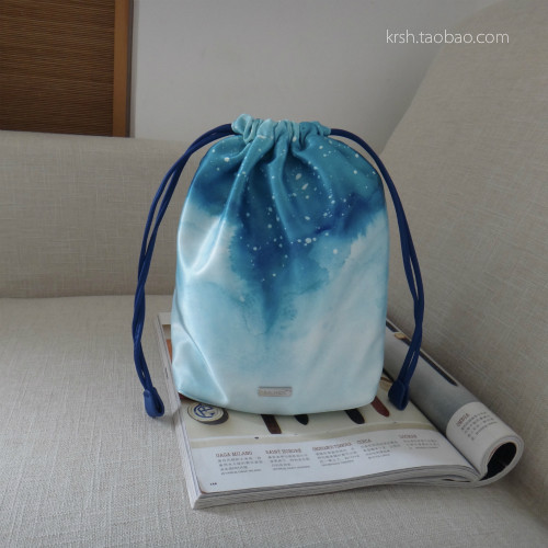 la mer 海蓝之谜 仿丝绸缎面彩色水墨画大号化妆袋 18圣诞限量