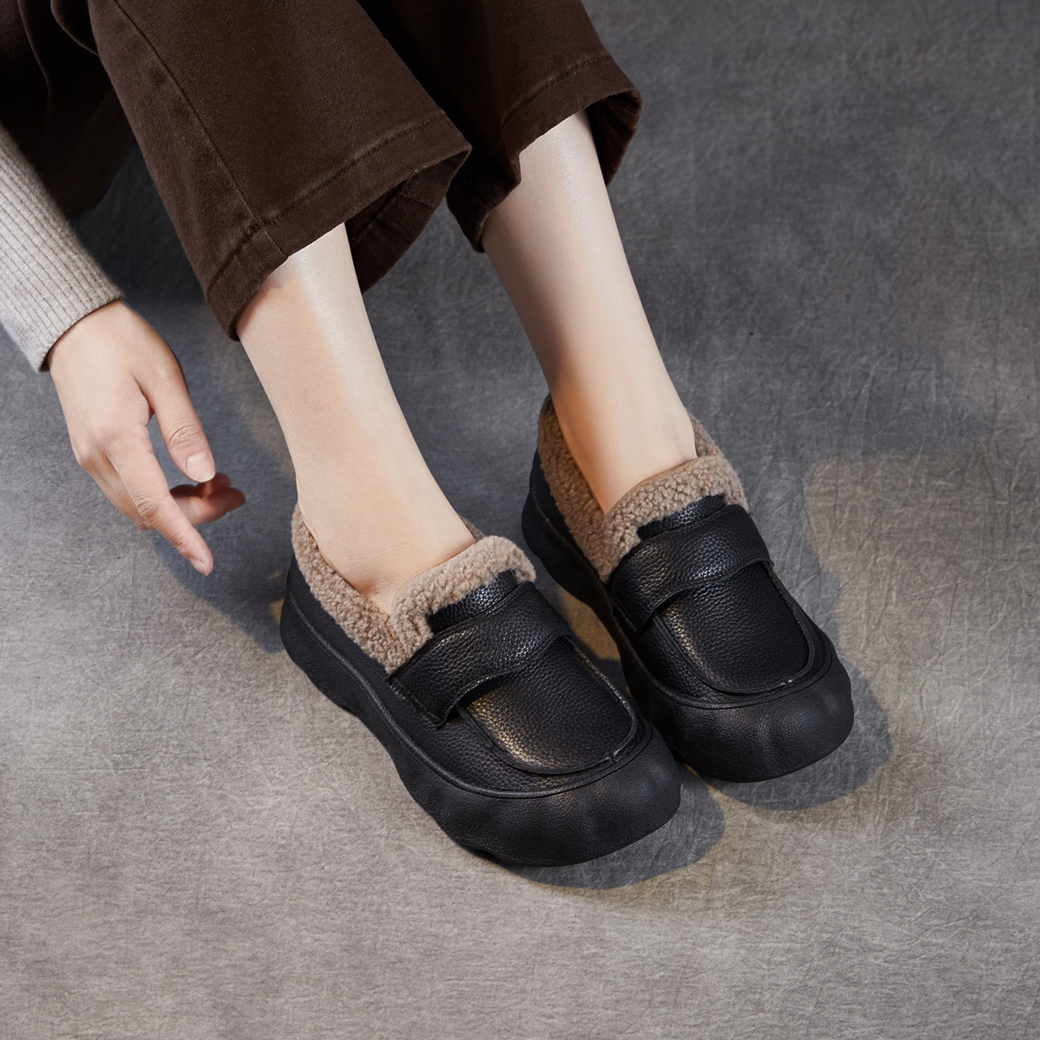 真皮超软妈妈鞋子一脚蹬乐福鞋