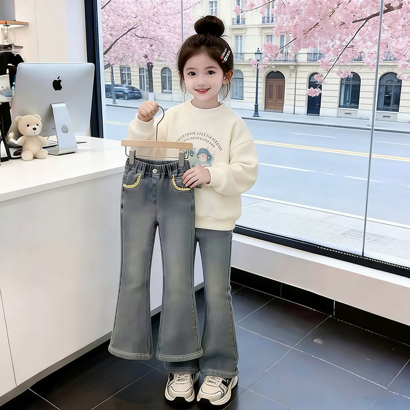 新年装女童独特超好看春秋裤子2026新款一体绒加厚加绒牛仔喇叭裤