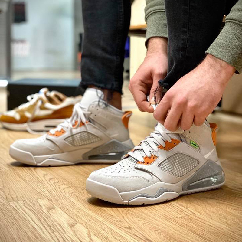 air jordan mars 270 气垫 男子 跑鞋 ct9132 001 002