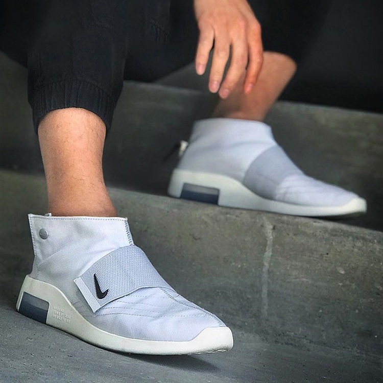 耐克nike air fear of god moc 联名休闲鞋 at8086 001