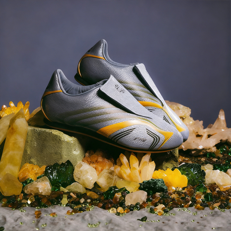 阿迪达斯透气防滑女子跆拳道