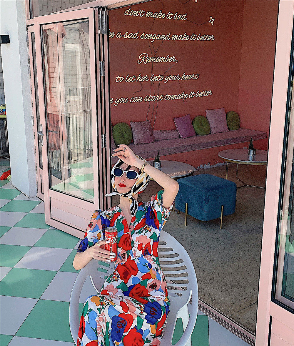 巴厘岛海边度假沙滩裙 南法风情碎花泡泡袖修身连衣裙花花裙长裙