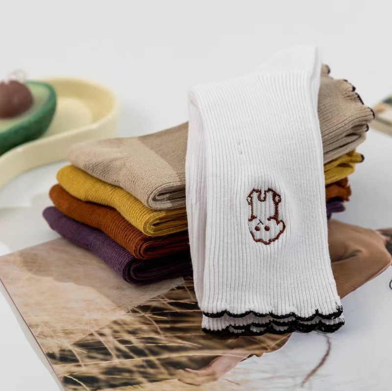 秋冬女袜双针刺绣纯棉中高筒韩国日系ins时尚潮袜运动舒适全棉袜