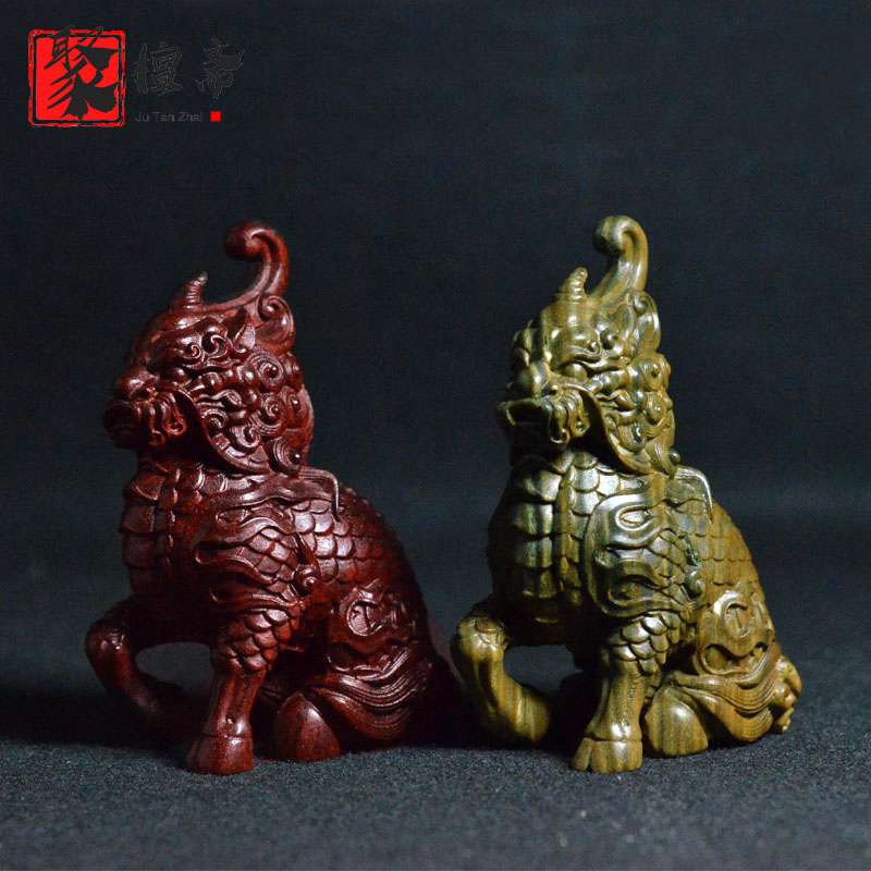 紫檀红木雕刻火麒麟文玩手把件镇宅聚财瑞兽家居摆件绿檀木工艺品