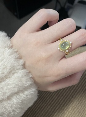 小红书同款复古风嫩绿色戒指简约气质轻奢个性小众设计感指环