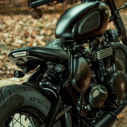 原装进口 英国MOTONE 凯旋bobber专用坐垫下后转向灯支架