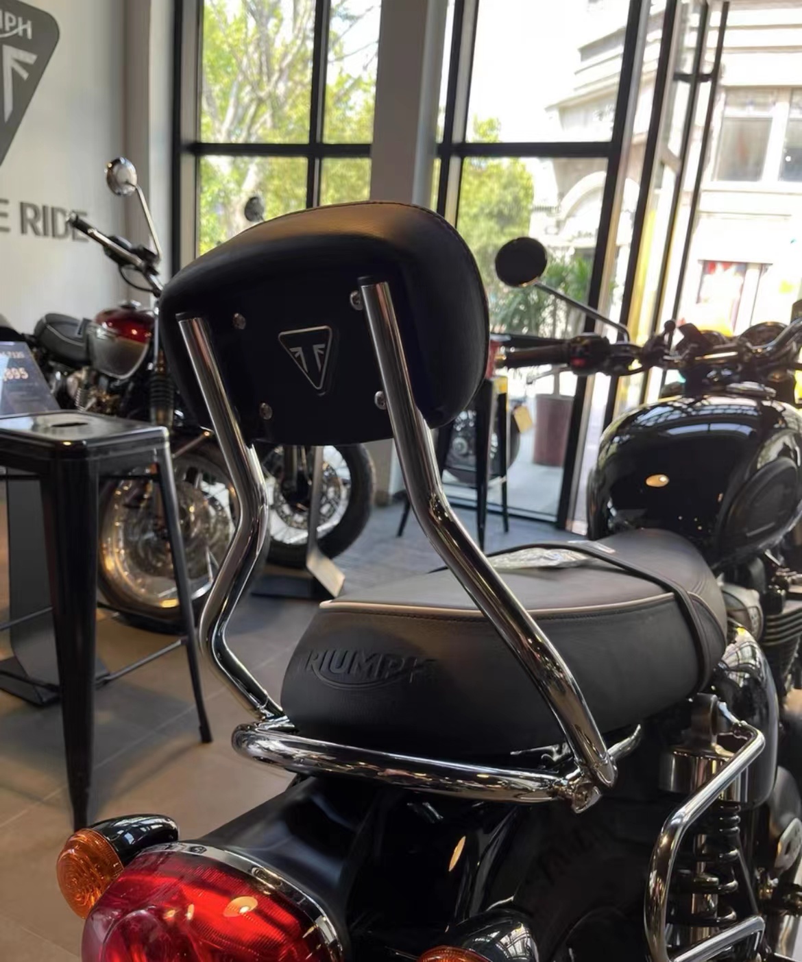 凯旋T100/120舒适后靠背