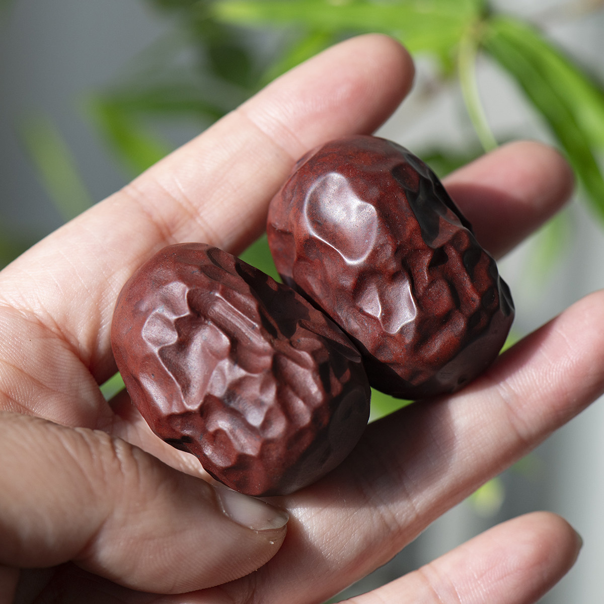 天然红石手把石鸡血石茶宠大枣
