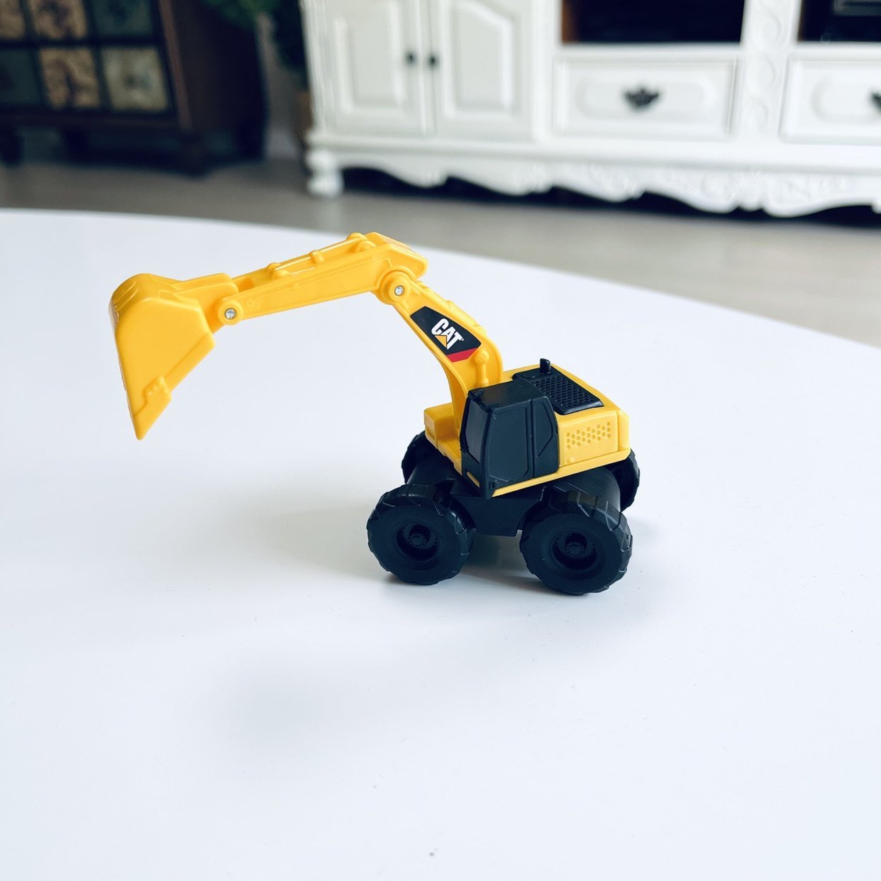 亏本清仓大牌塑胶挖掘机工程车儿童玩具车,玩具/童车/益智/积木/模型,惯性/回力/滑行玩具,淘宝优惠券,粉丝福利购,淘宝优惠卷