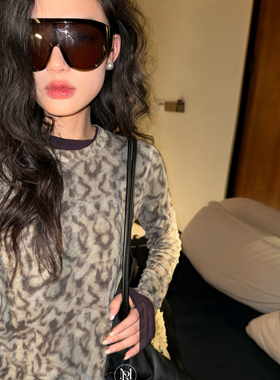 洋气新店REDMEMORY含蓄性感的呼吸艺术 足够惊艳 显瘦慵懒打底衫