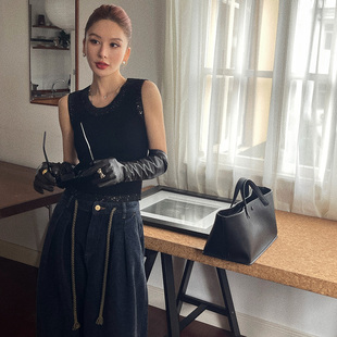 洋气新店REDMEMORY娇奢小姐姐 重工亮丝珠片针织背心 冷艳贵气