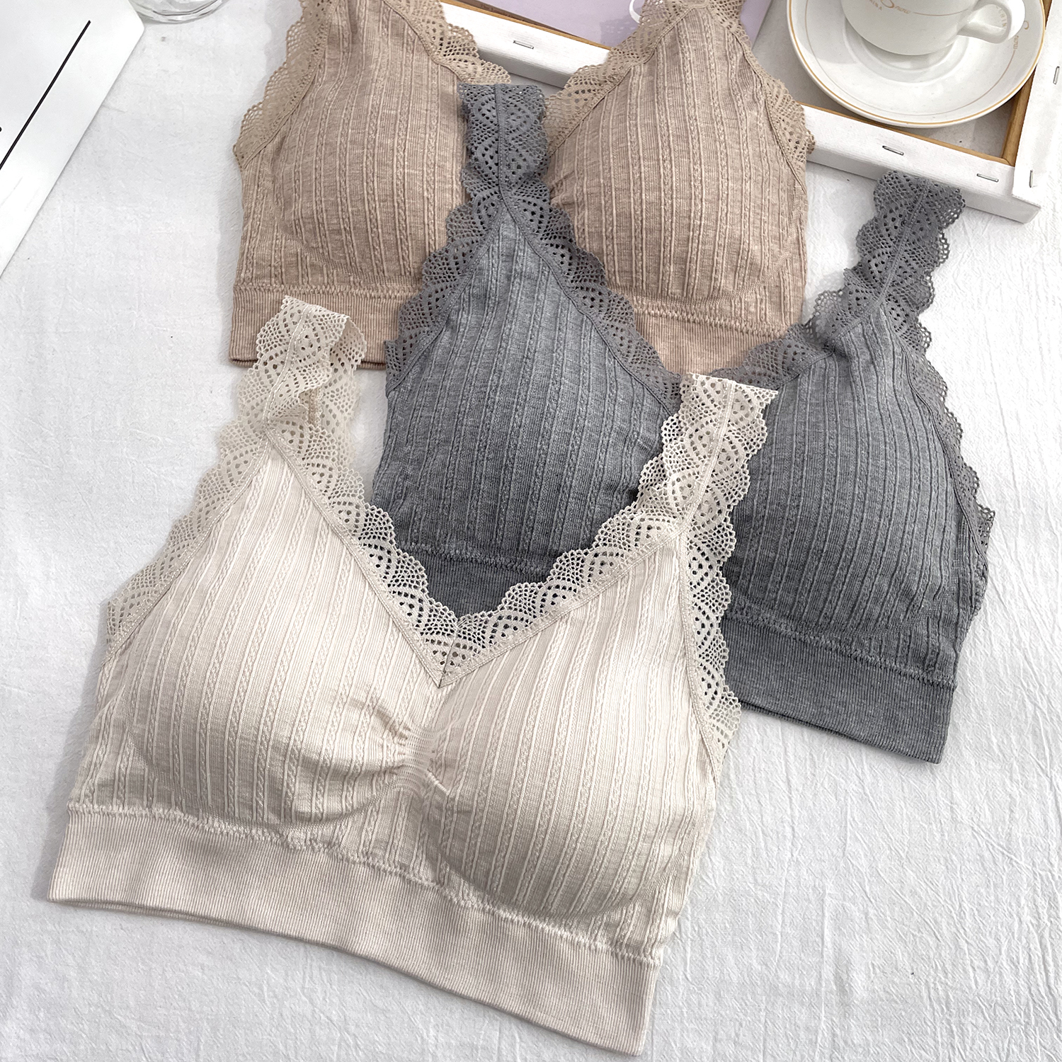 6905性感蕾丝中厚固定杯内衣裹胸螺纹棉亲肤舒适聚拢无钢圈文胸女