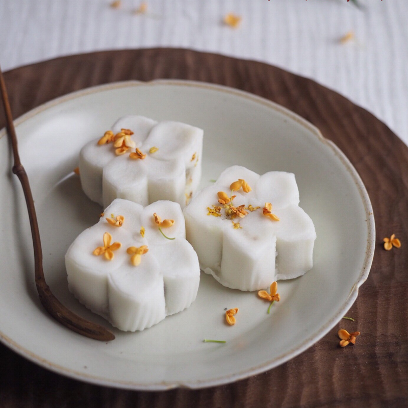 传统手工精致中式茶点桂花糕点心