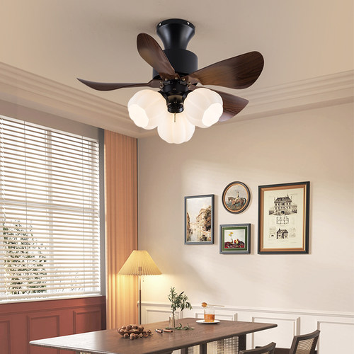 风扇灯法式复古静音吊扇灯高级2025年新款餐厅中古风小型电扇灯