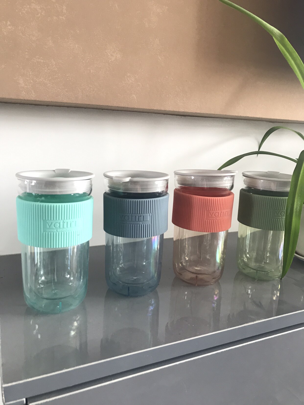 VATIRI/乐怡正品双层可拆分双口出水吸管杯防滑套耐热防烫隔热杯