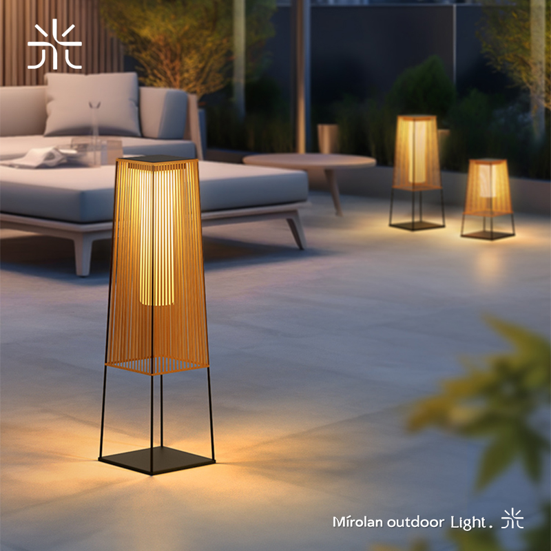 太阳能充电两用庭院灯，可移动