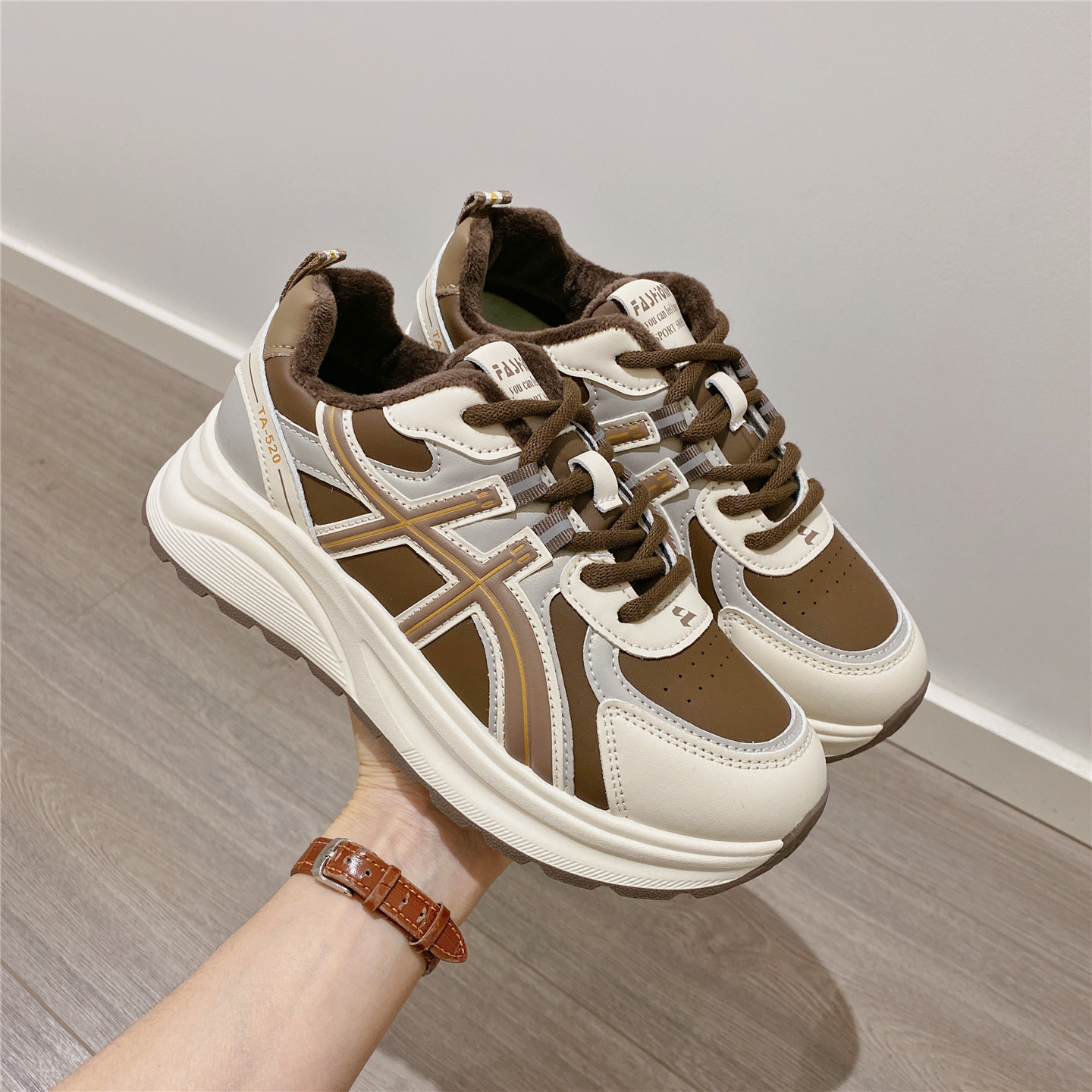 系带加绒保暖老爹鞋女2025冬季新款韩版学生厚底松糕休闲鞋运动鞋