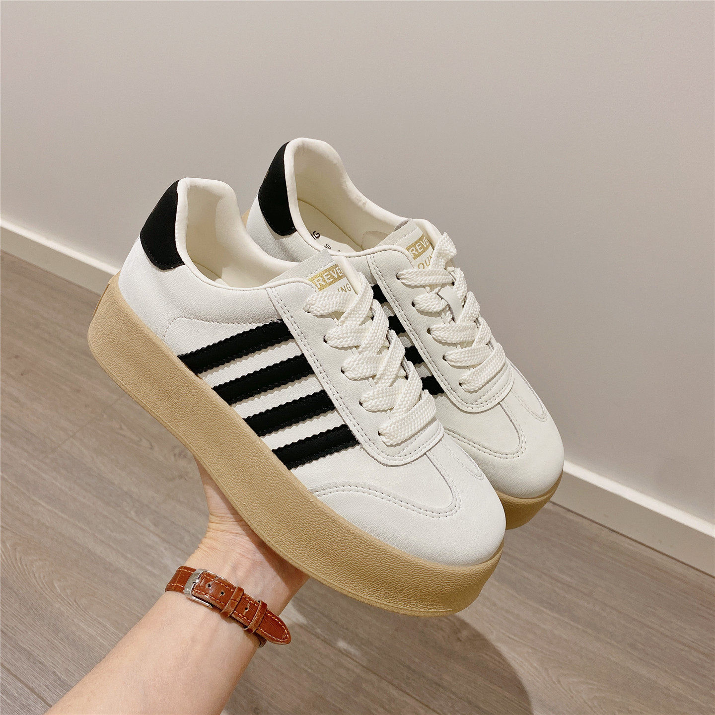 糖果色百搭系带板鞋女2026春季新款韩版厚底松糕休闲鞋运动鞋女鞋