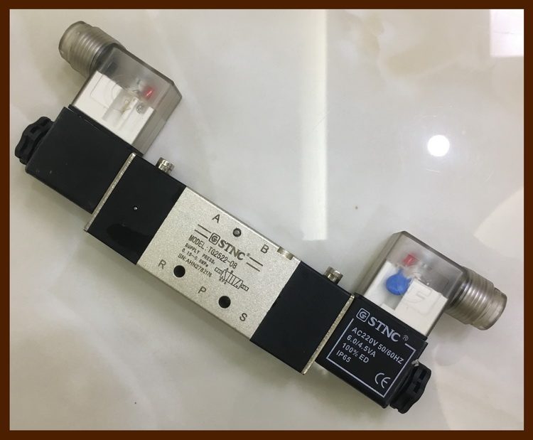 现货气动元件STNC保用一年电磁阀