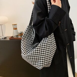 百看不腻~黑白格子单肩背款棉布包 BM风学生书袋日常背包环保布袋