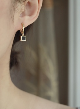 G大调 蚊香盘耳夹无耳洞女黑色小方块耳环耳饰韩系气质简约高级感