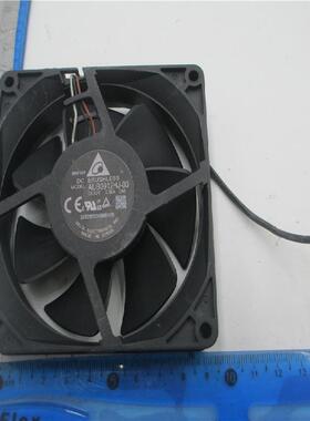 台达 9025/9CM AUB0912HJ-00 D66 3线 90X90X25MM 投影机静音风扇