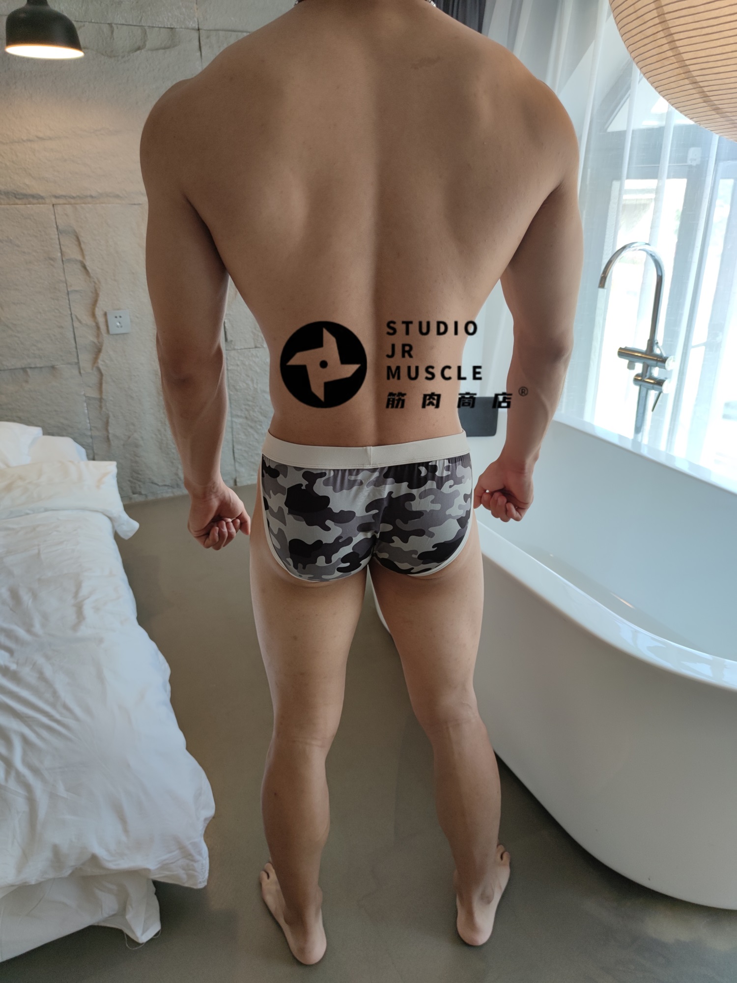 筋肉商店高叉提臀丝光三角内裤