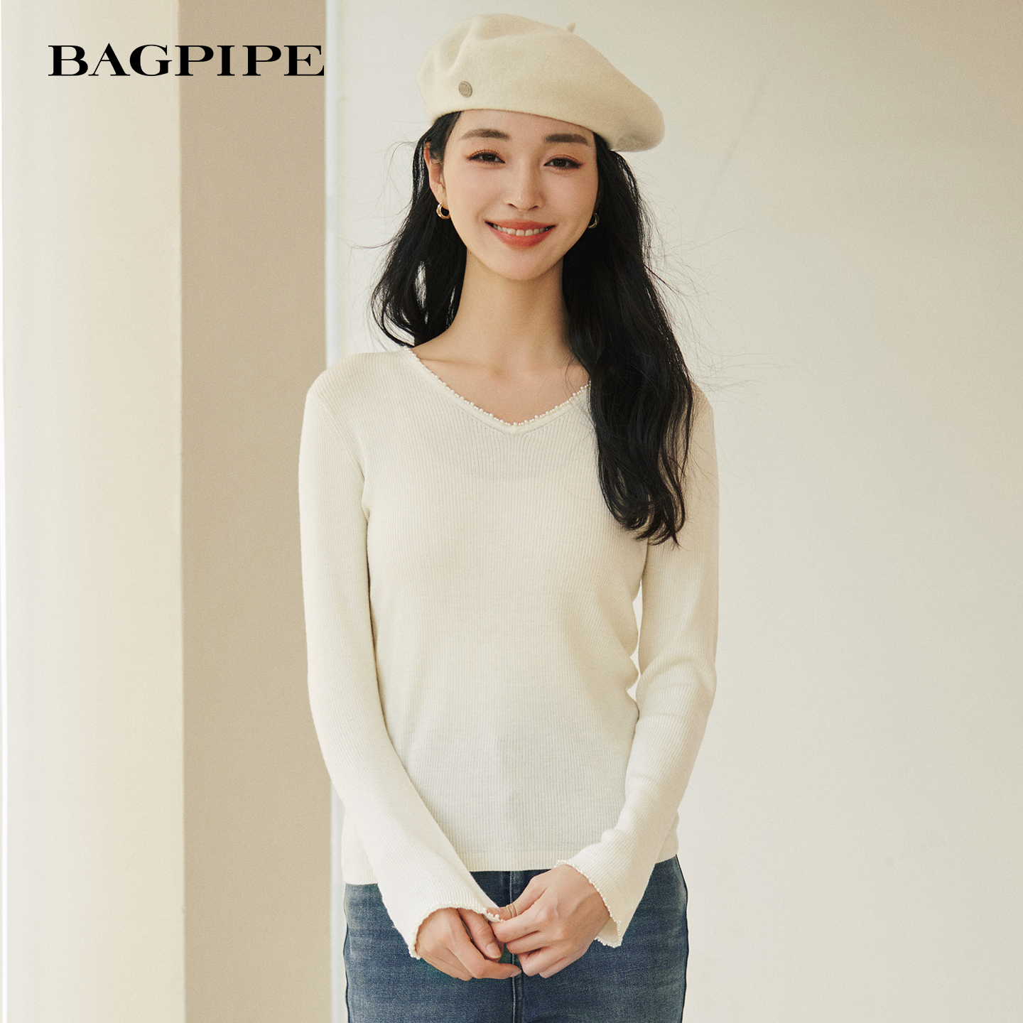 风笛2025冬季新款羊毛V领修身打底针织衫显示百搭气质内搭上衣