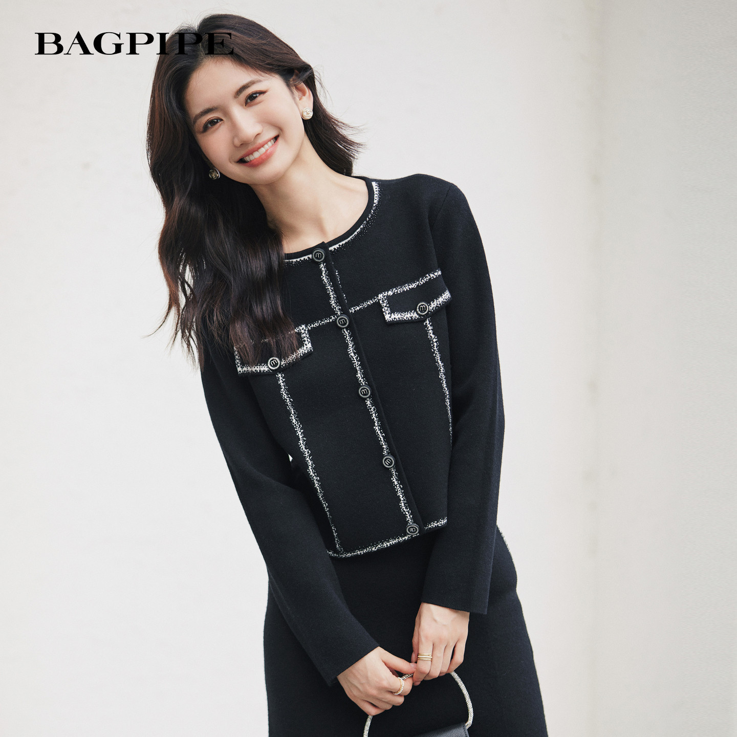 风笛2025冬季新款小香风圆领黑色外套减龄气质通勤百搭短上衣,女装/女士精品,毛针织衫,淘宝优惠券,粉丝福利购,淘宝优惠卷