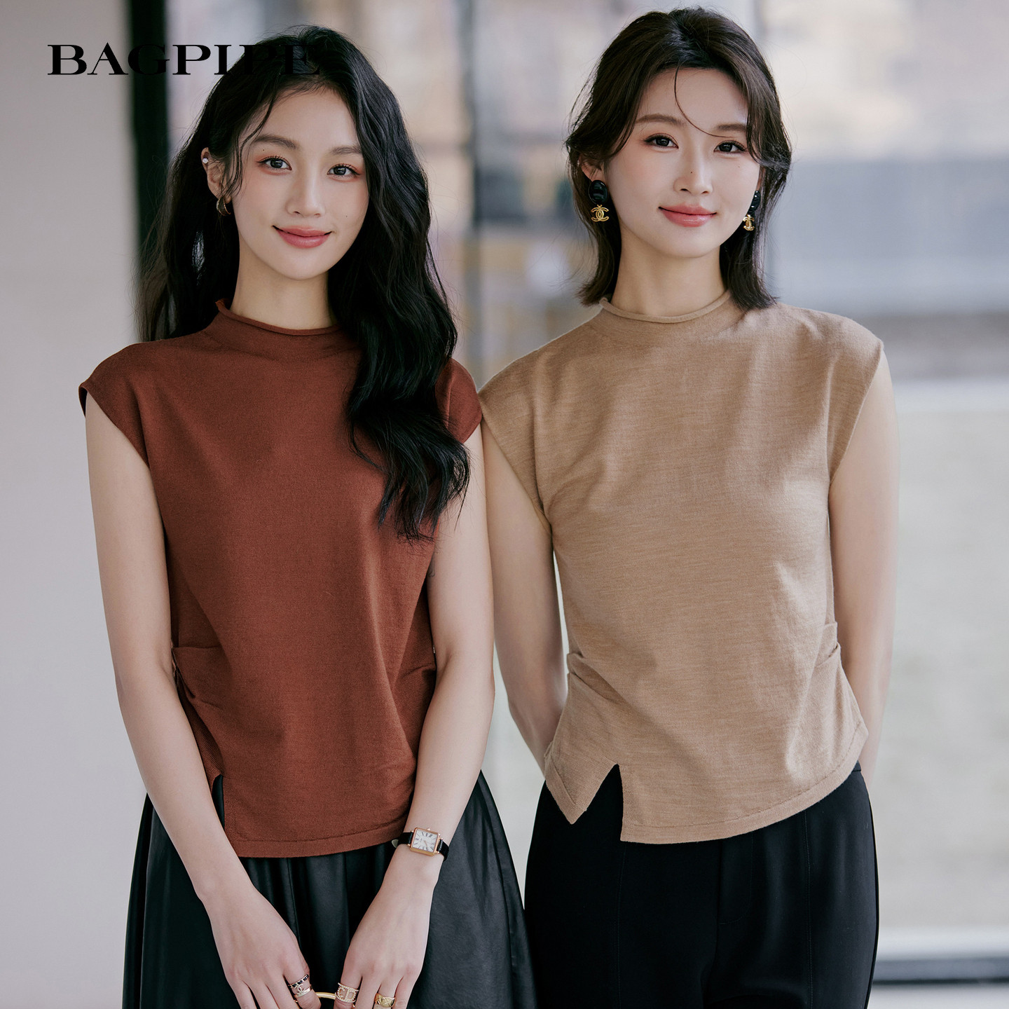 风笛2026秋季新款半高领卷边女侧摆开叉褶皱修身盖肩针织打底上衣