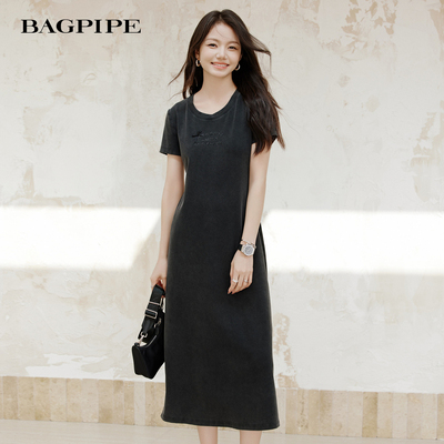 风笛2026夏季新款圆领短袖连衣裙女休闲百搭微弹气质显瘦长款裙子