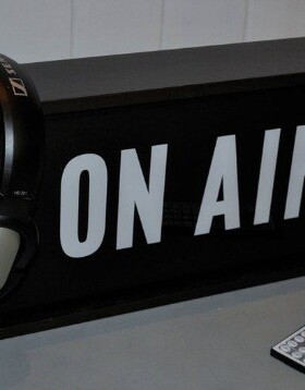 跨镜爆款 On air light box创意广播ON AIR灯箱纯黑色版夜灯led灯