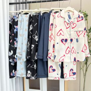 300斤特大码女春秋新款200胖妹妹休闲学生两件套装居家服睡衣260