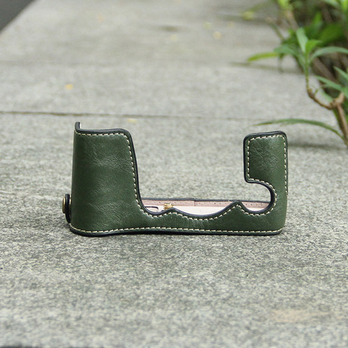 适用富士微单相机底座免拆换电池