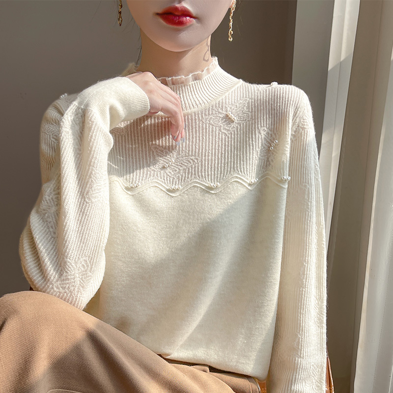 2024秋冬新款钩花钉珠半高领毛衣女洋气木耳蕾丝边减龄针织打底衫